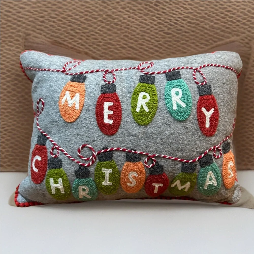 SINCERELY SANTA HOLIDAY PILLOW CHRISTMAS LIGHTS THEME DECOR 9 x 13